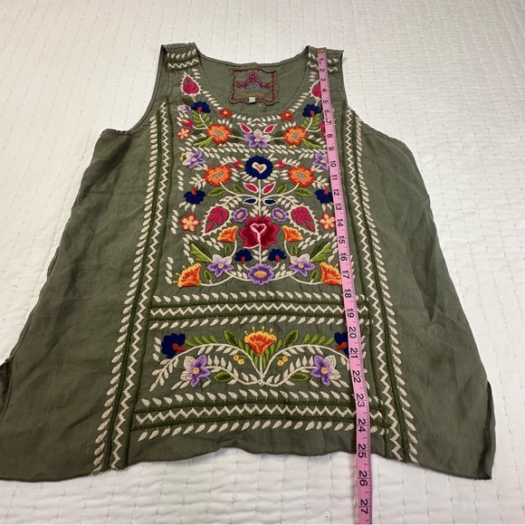 Johnny Was Embroidered 100% Linen Olive Green Sleeveless Blouse - Picture 4 of 9